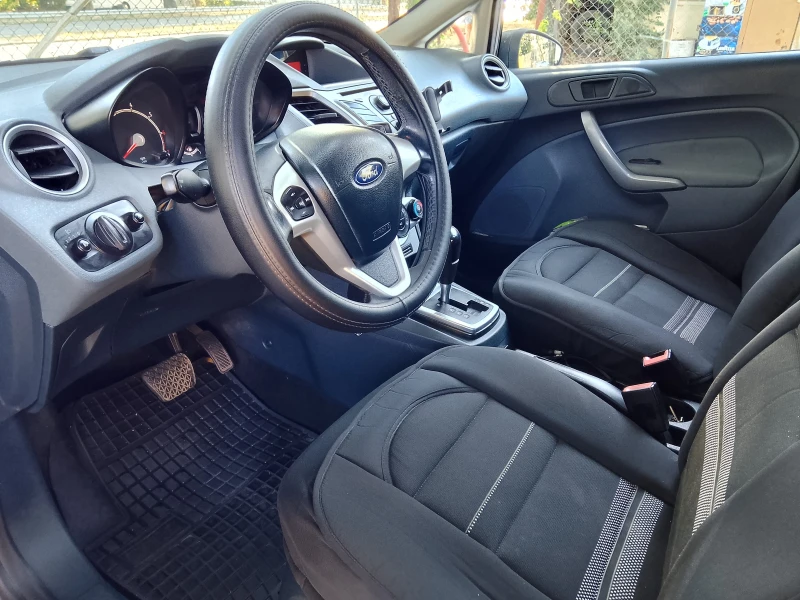 Ford Fiesta бензин/газ, снимка 9 - Автомобили и джипове - 51540229