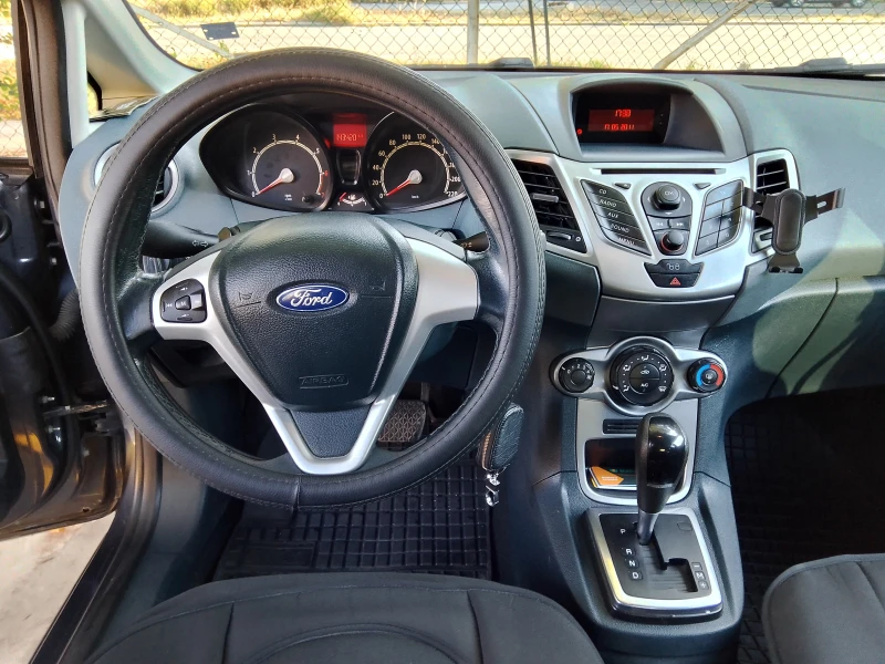 Ford Fiesta бензин/газ, снимка 11 - Автомобили и джипове - 51540229