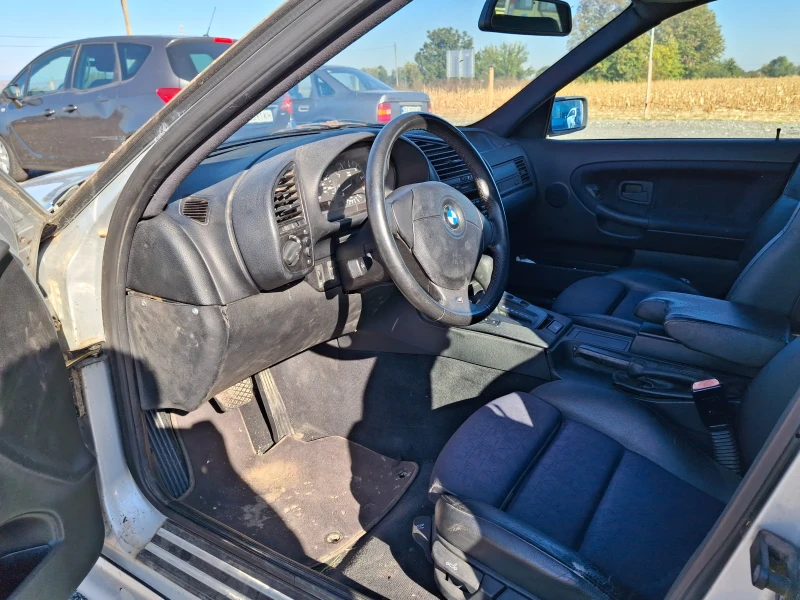 BMW 323, снимка 4 - Автомобили и джипове - 52854113