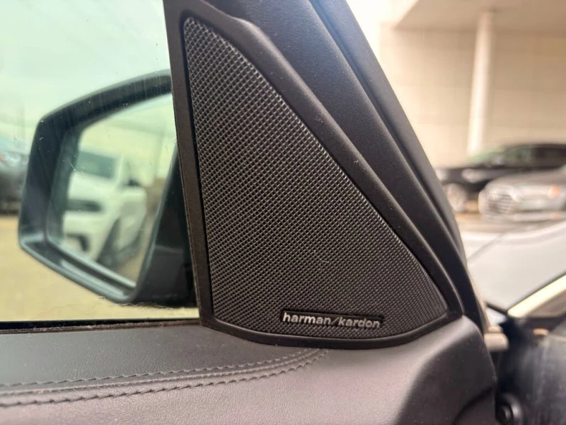 Mercedes-Benz E 350 4matic * CARFAX * АвтоКредит * (ЦЕНА ДО БГ), снимка 11 - Автомобили и джипове - 52553486