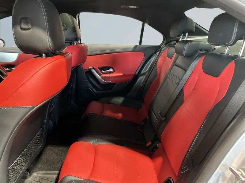 Mercedes-Benz A 35 Sedan* 4MATIC* АвтоКредит* (ЦЕНА ДО БГ), снимка 10 - Автомобили и джипове - 52693658