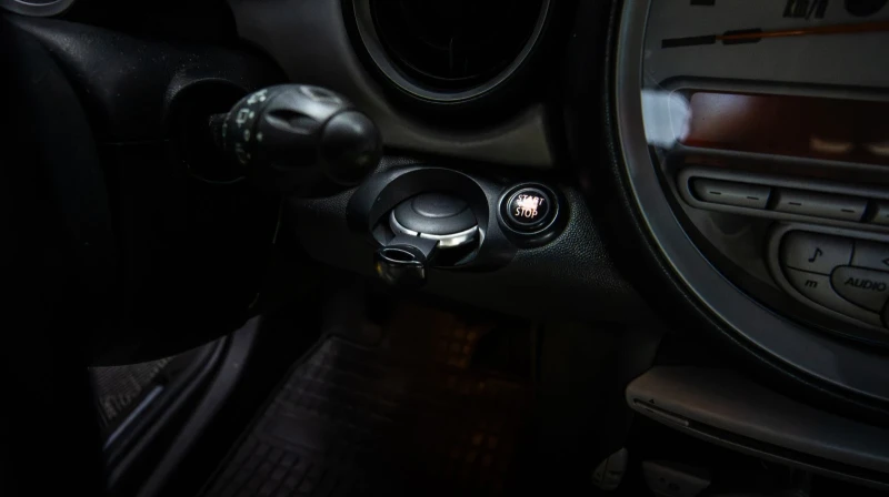 Mini Cooper 1.6, снимка 12 - Автомобили и джипове - 52739979