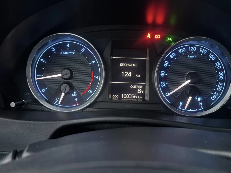 Toyota Auris 1.6 БЕНЗИН  EURO5, снимка 16 - Автомобили и джипове - 52805114