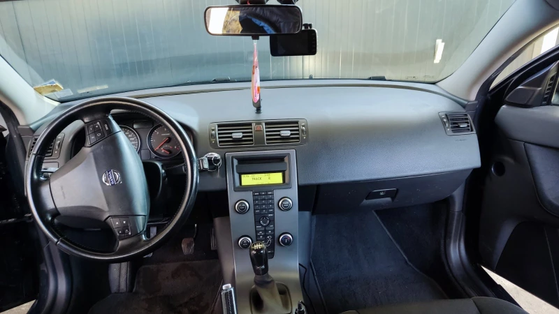 Volvo V50 1.6hdi, снимка 8 - Автомобили и джипове - 52873342