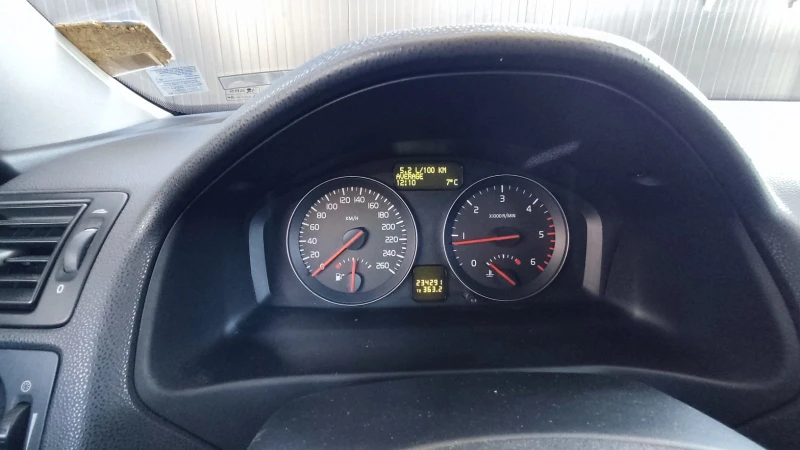 Volvo V50 1.6hdi, снимка 10 - Автомобили и джипове - 52873342