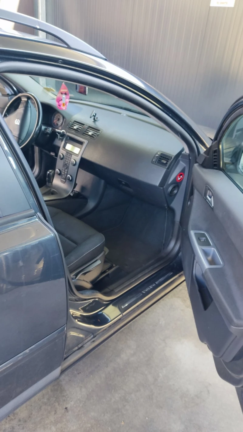 Volvo V50 1.6hdi, снимка 9 - Автомобили и джипове - 52873342