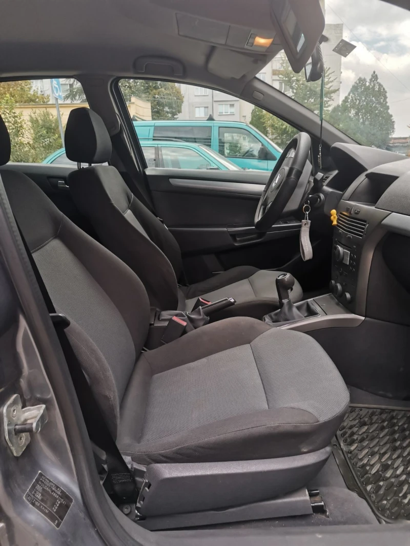 Opel Astra, снимка 6 - Автомобили и джипове - 52998404