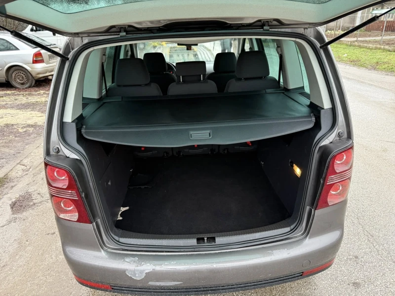 VW Touran 1.4 tsi, снимка 13 - Автомобили и джипове - 53373505