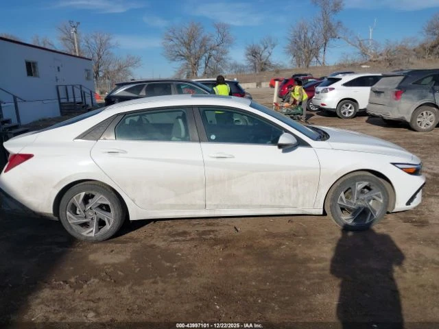 Hyundai Elantra HYBRID LIMITED, снимка 5 - Автомобили и джипове - 53450659