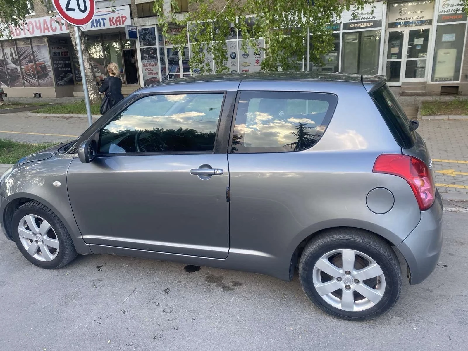 Suzuki Swift 1.3 ГАЗ - изображение 3