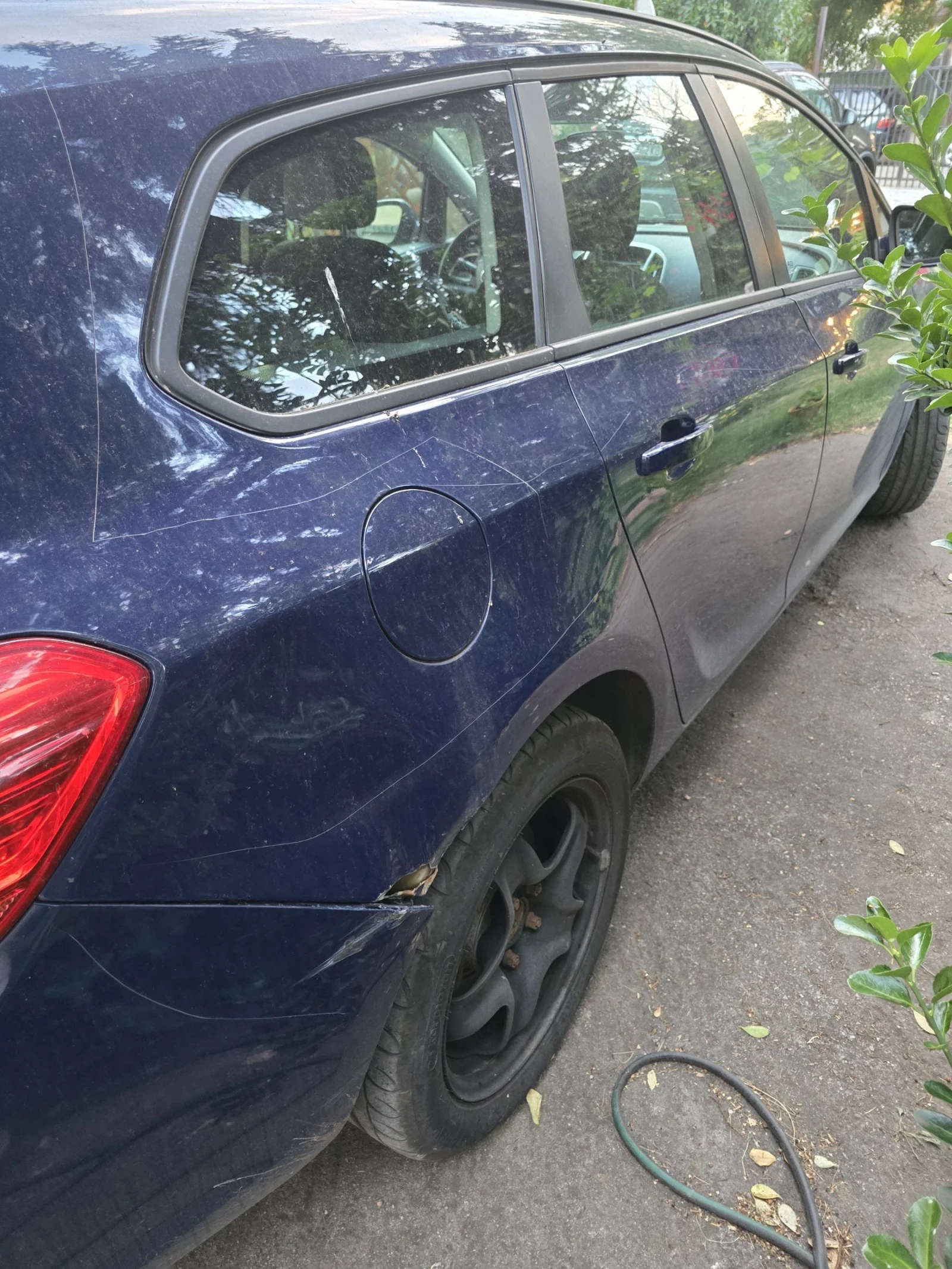 Opel Astra Комби - изображение 5
