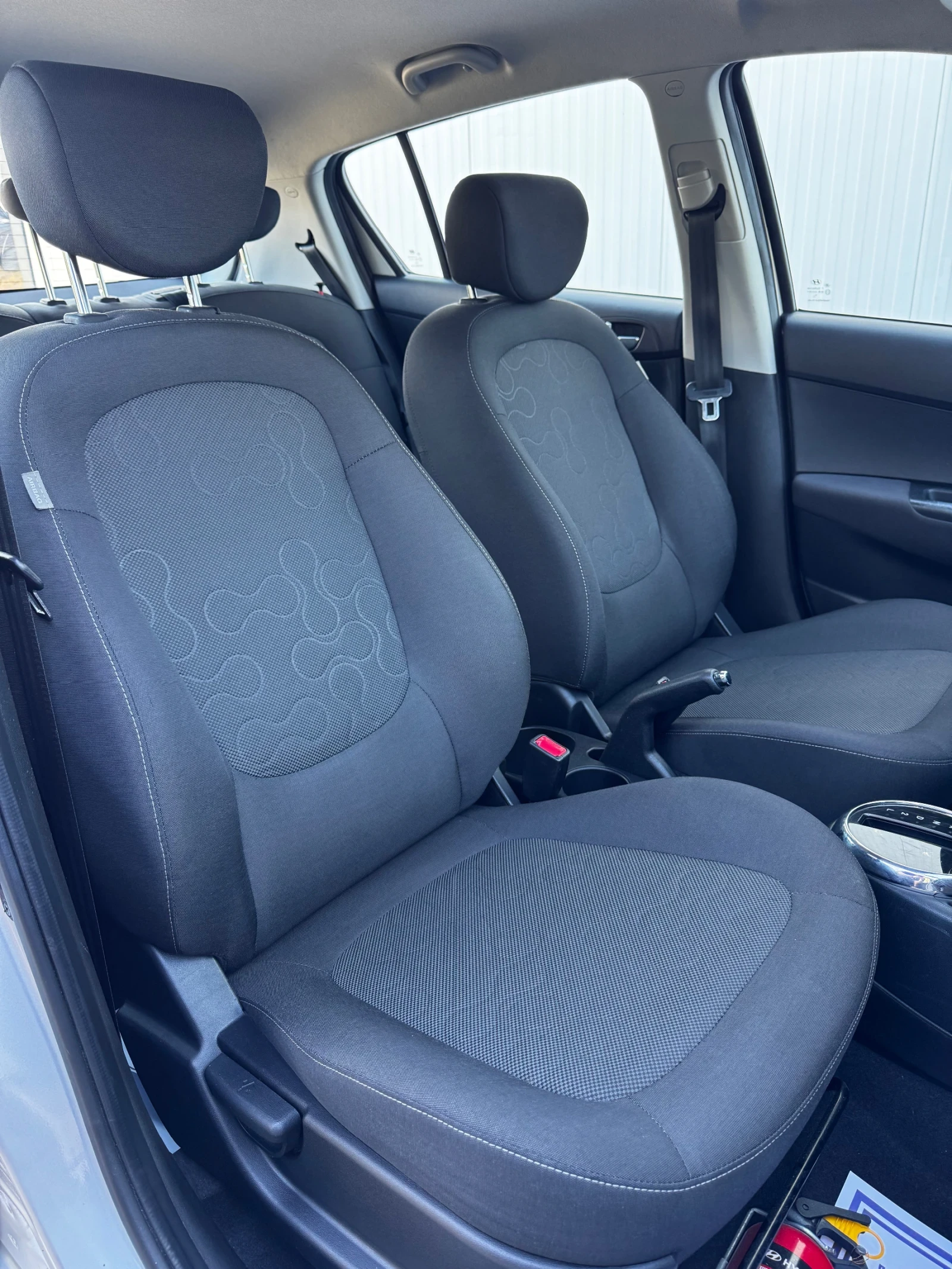 Hyundai I20 1.4i 101 к.с. AUTOMATIC - изображение 7