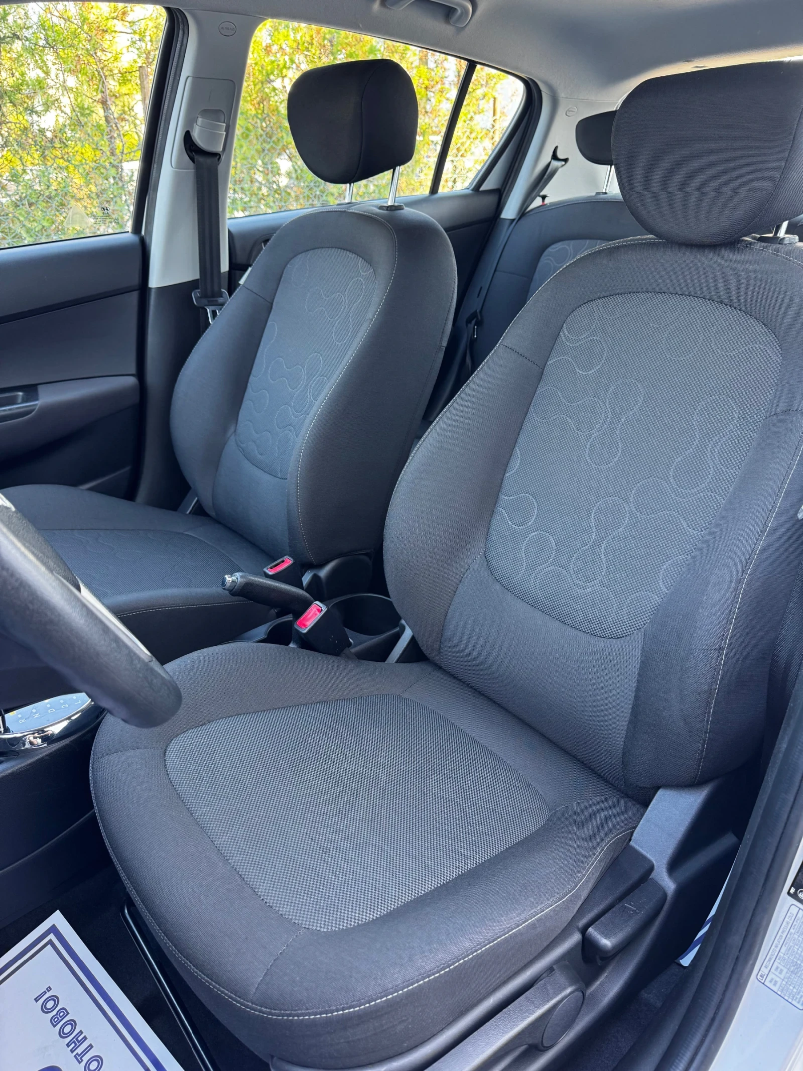 Hyundai I20 1.4i 101 к.с. AUTOMATIC - изображение 6