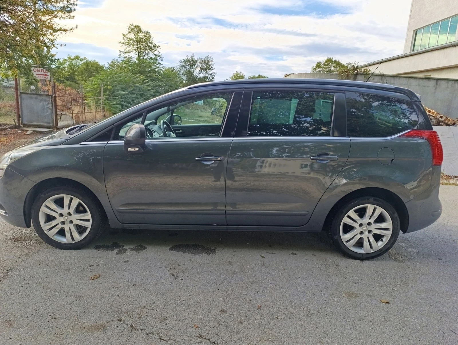 Peugeot 5008 7мест.нави, панорама - изображение 9