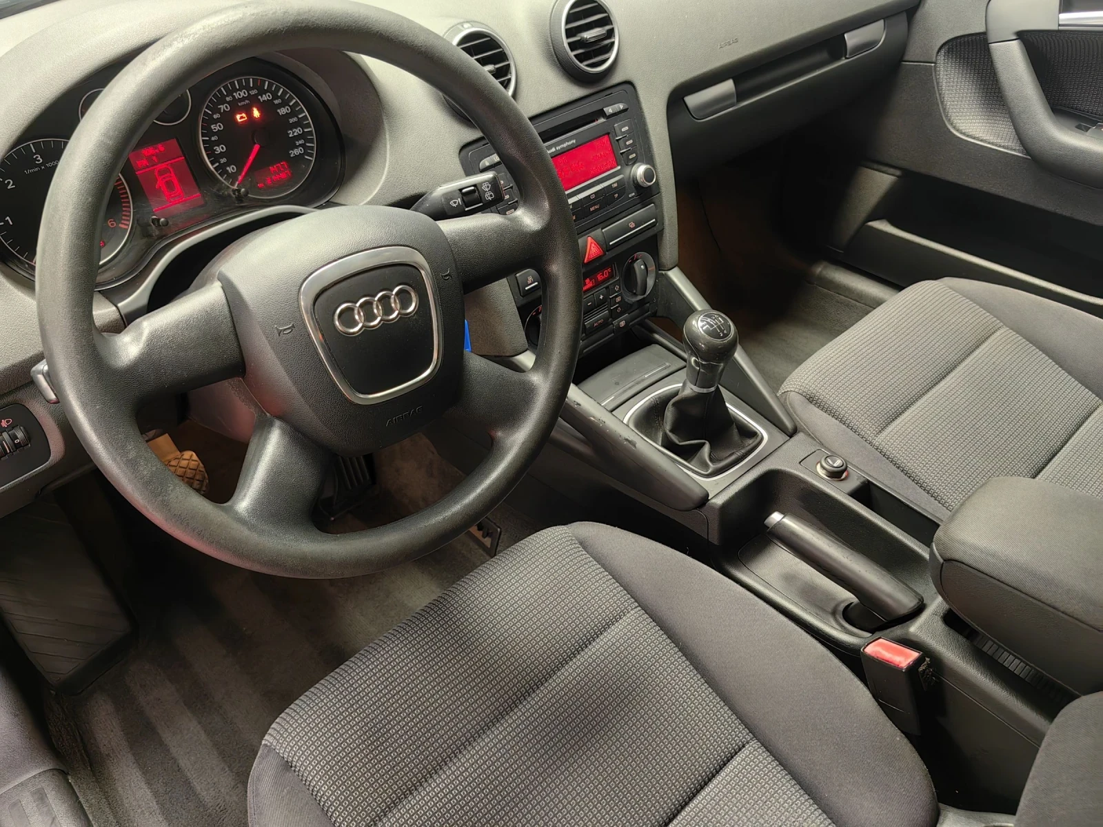 Audi A3 1.9TDI* 105к.с* SPORTBACK* КЛИМАТРОНИК* ПЕРФЕКТНА - изображение 5