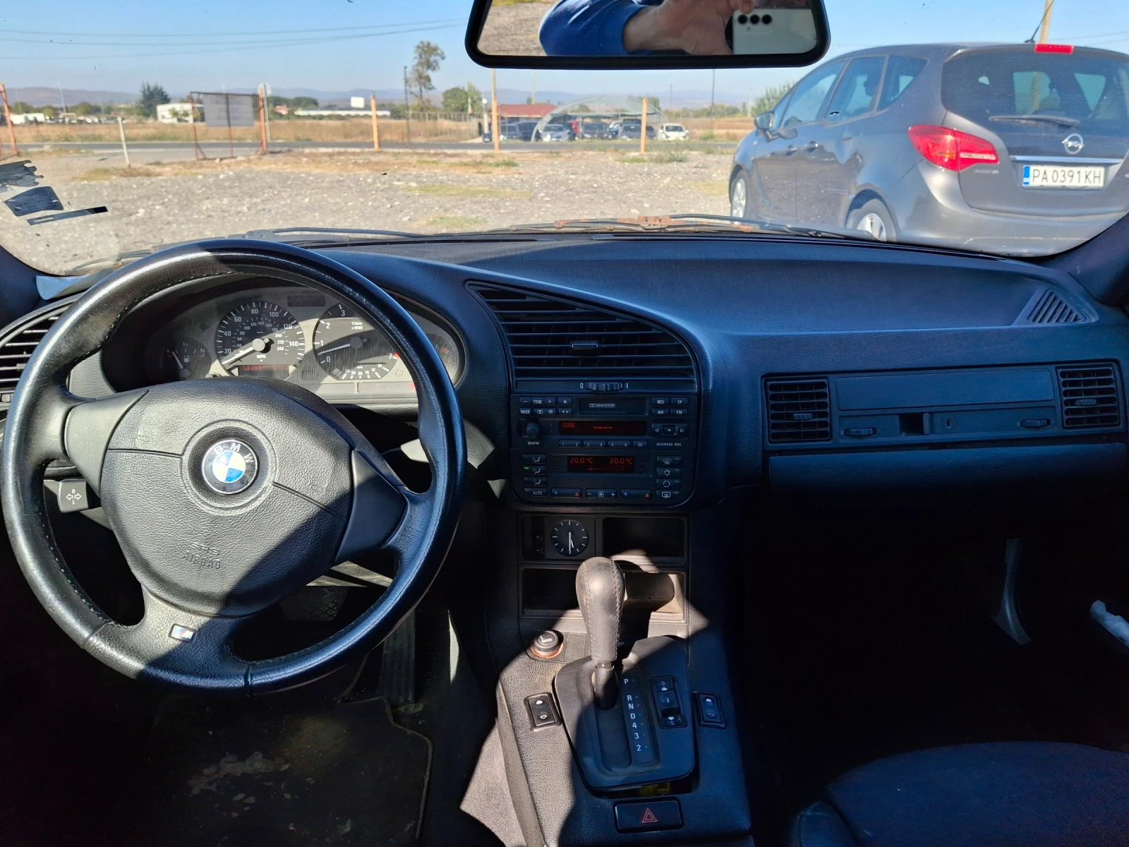 BMW 323  - изображение 3