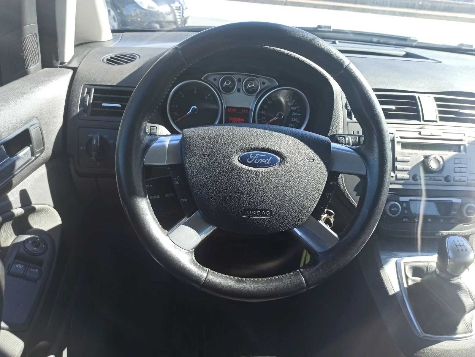 Ford C-max 1.6 TDCI 109 - изображение 8
