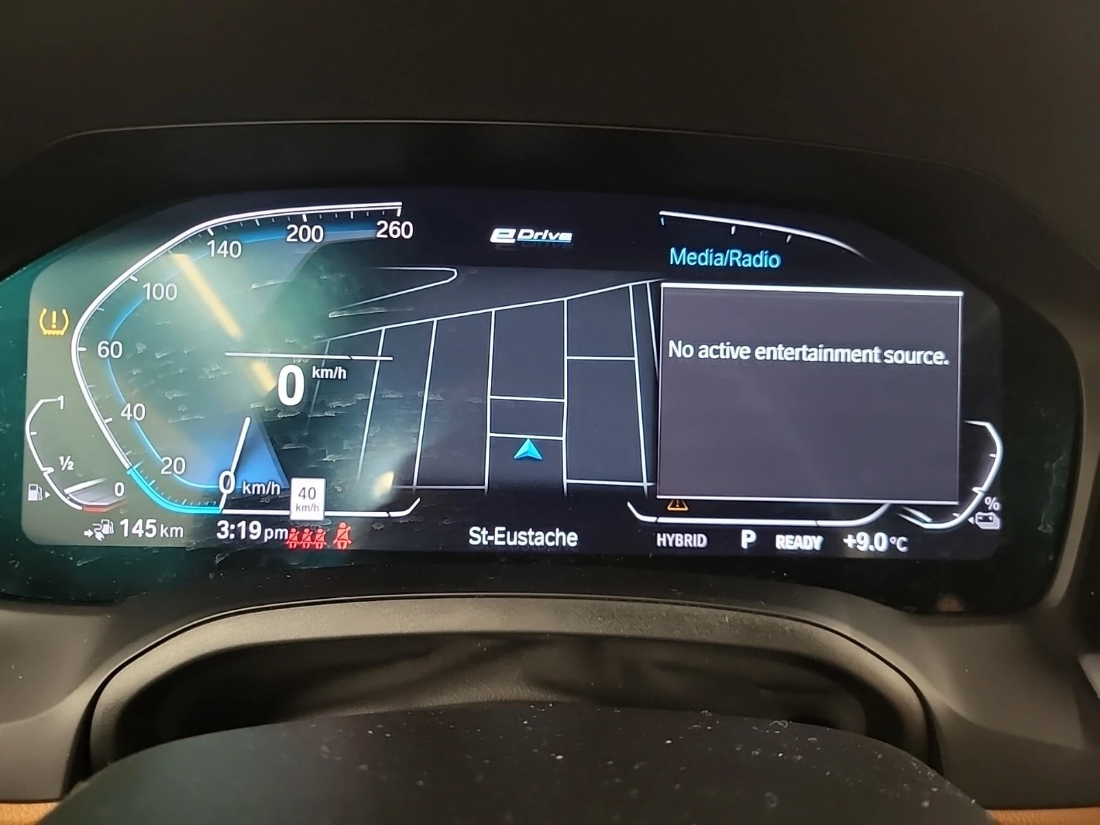 BMW 330 E HYBRID * * CARFAX * * АВТО КРЕДИТ * *  - изображение 10