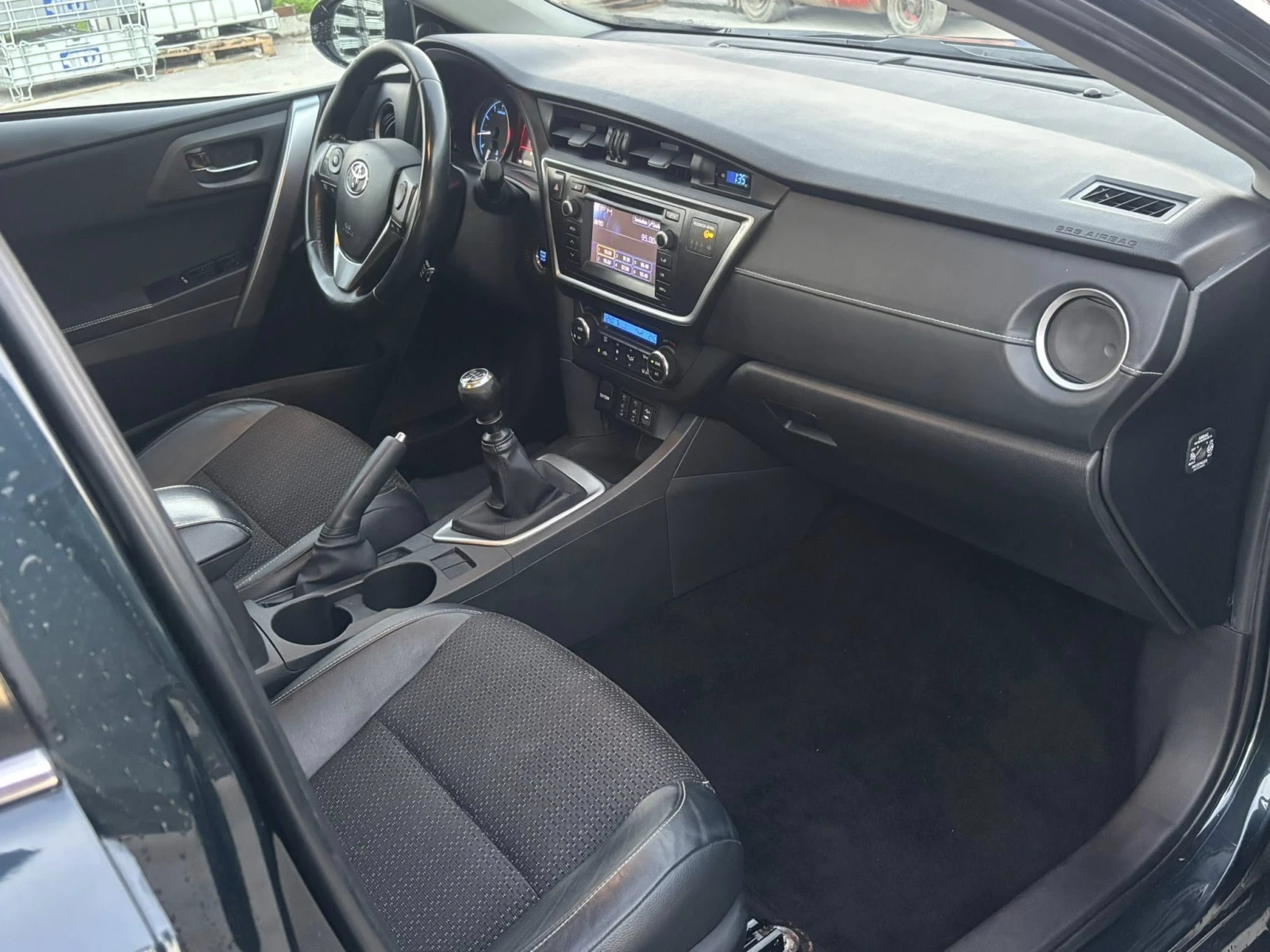 Toyota Auris 1.6 ������  EURO5 | Mobile.bg � ����������� 11