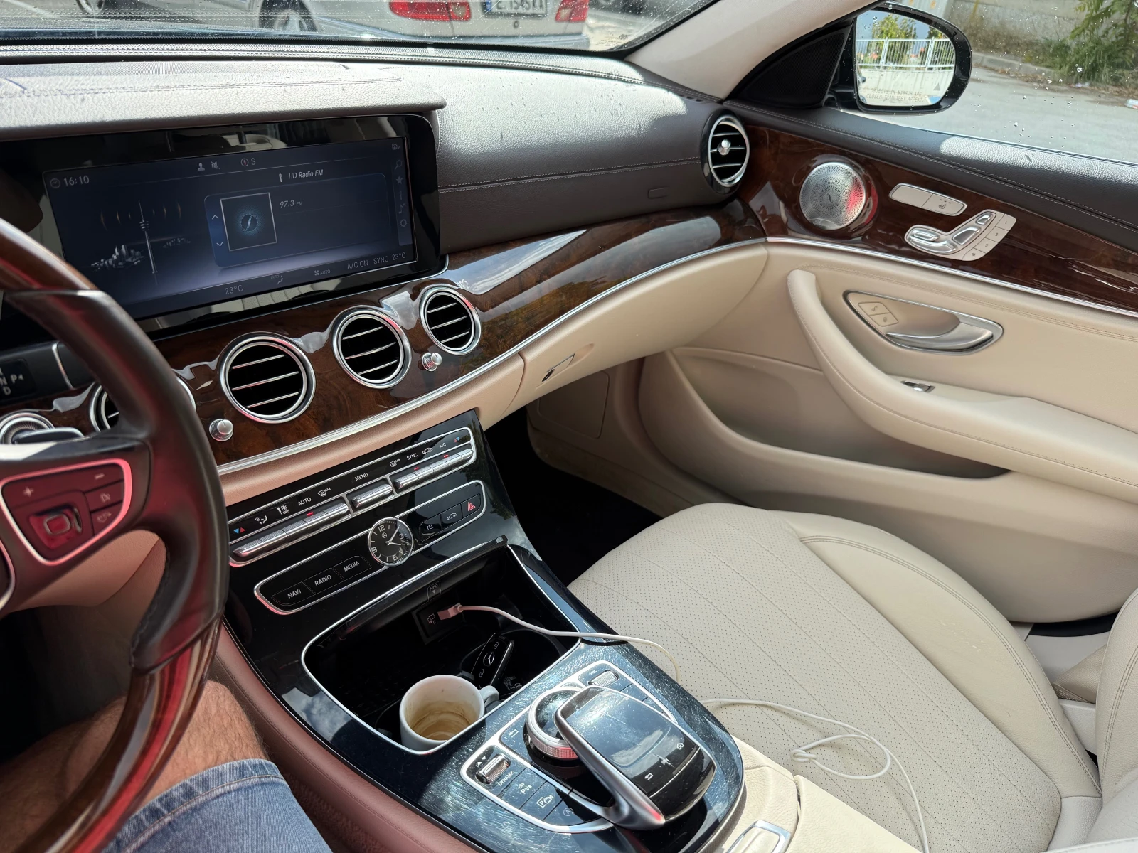 Mercedes-Benz E 300, снимка 12 - Автомобили и джипове - 54163659