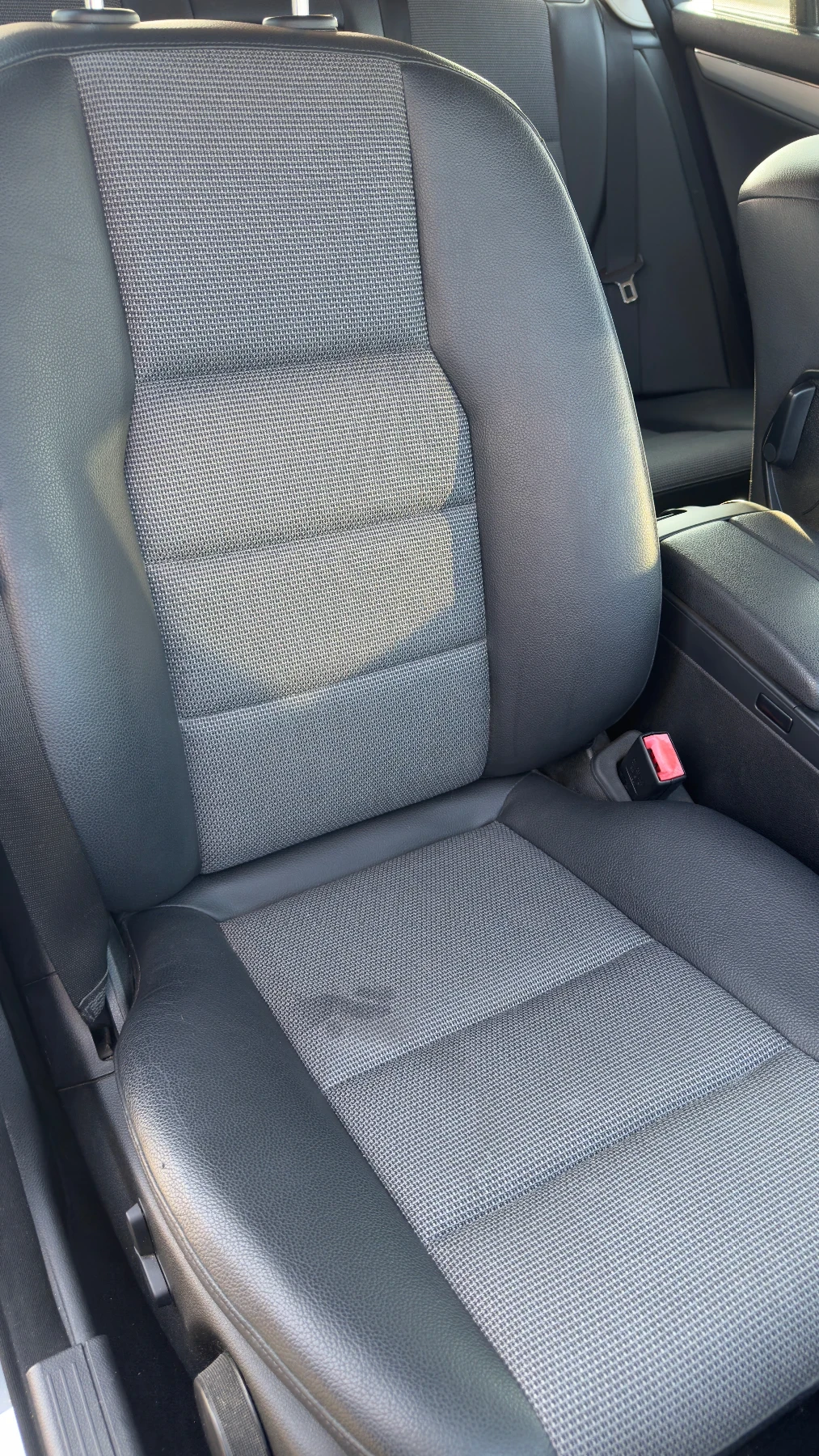 Mercedes-Benz C 220, снимка 13 - Автомобили и джипове - 53753959