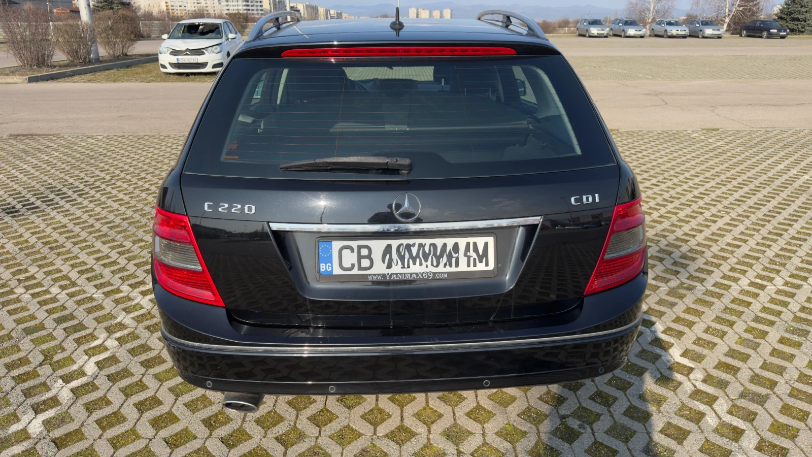 Mercedes-Benz C 220, снимка 4 - Автомобили и джипове - 53753959
