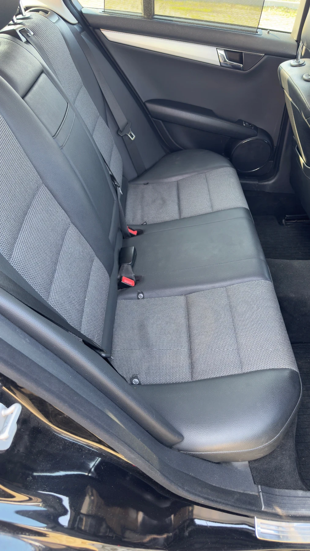 Mercedes-Benz C 220, снимка 16 - Автомобили и джипове - 53753959