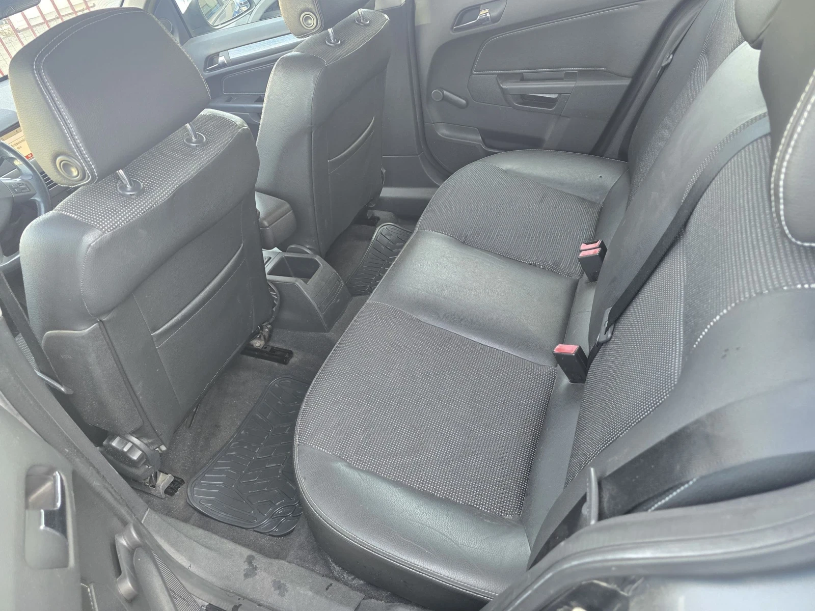 Opel Astra 1.7d, снимка 7 - Автомобили и джипове - 53846341