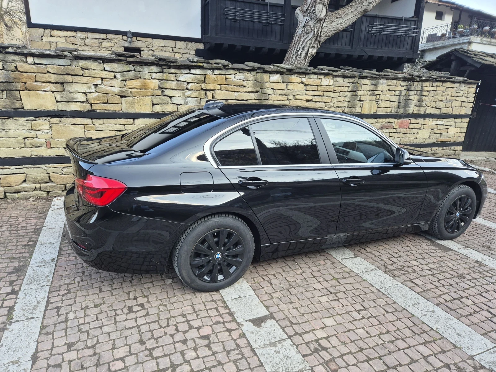 BMW 320 F30 FACELIFT, снимка 5 - Автомобили и джипове - 53904069