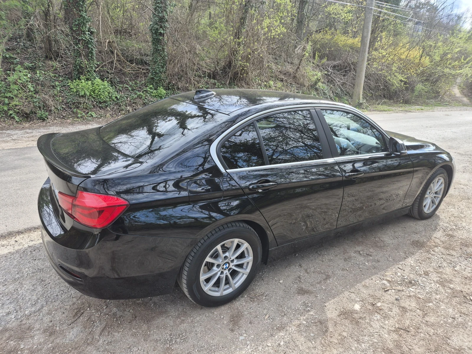 BMW 320 F30 FACELIFT , снимка 4 - Автомобили и джипове - 53904069
