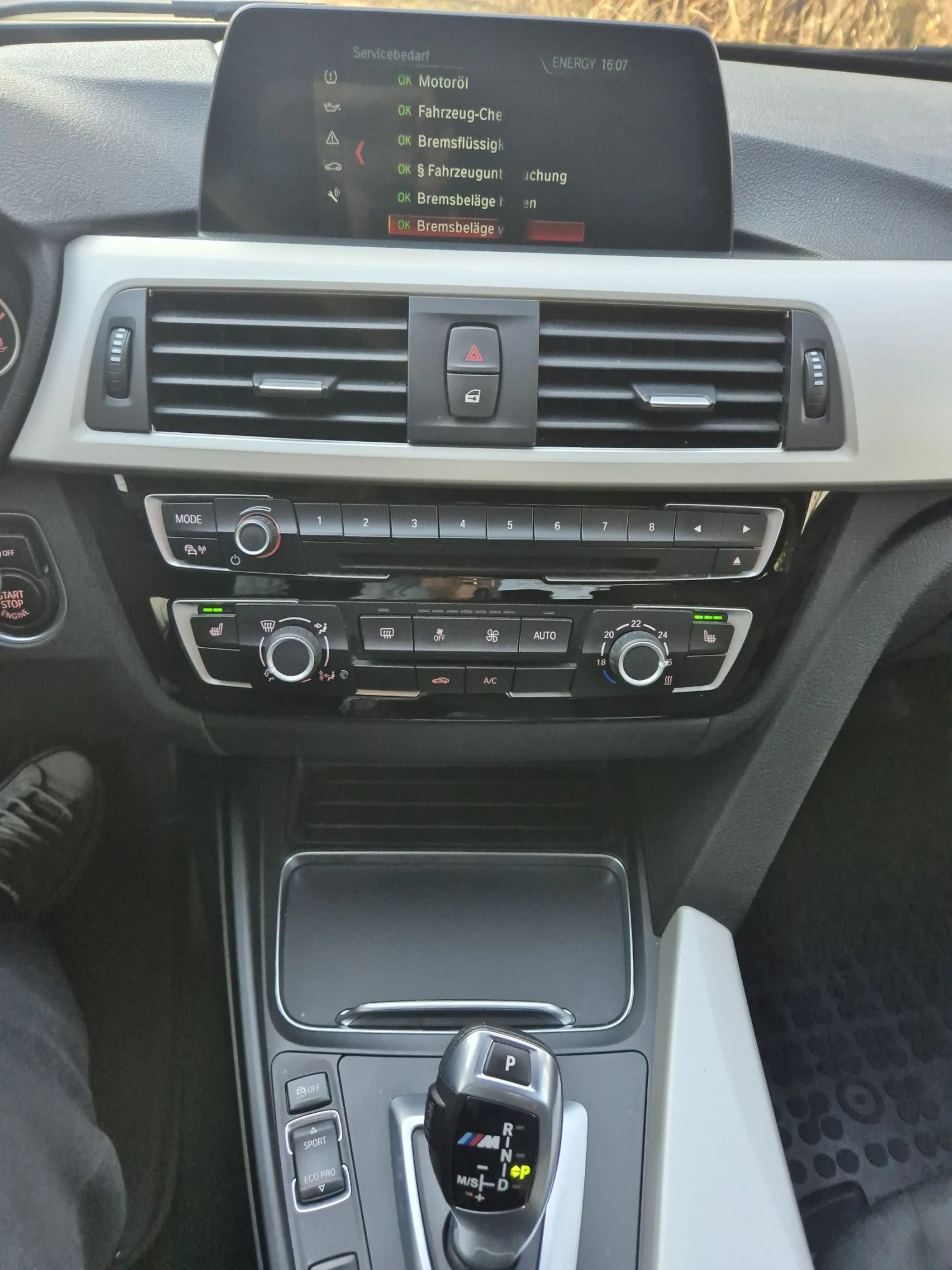 BMW 320 F30 FACELIFT, снимка 12 - Автомобили и джипове - 53904069