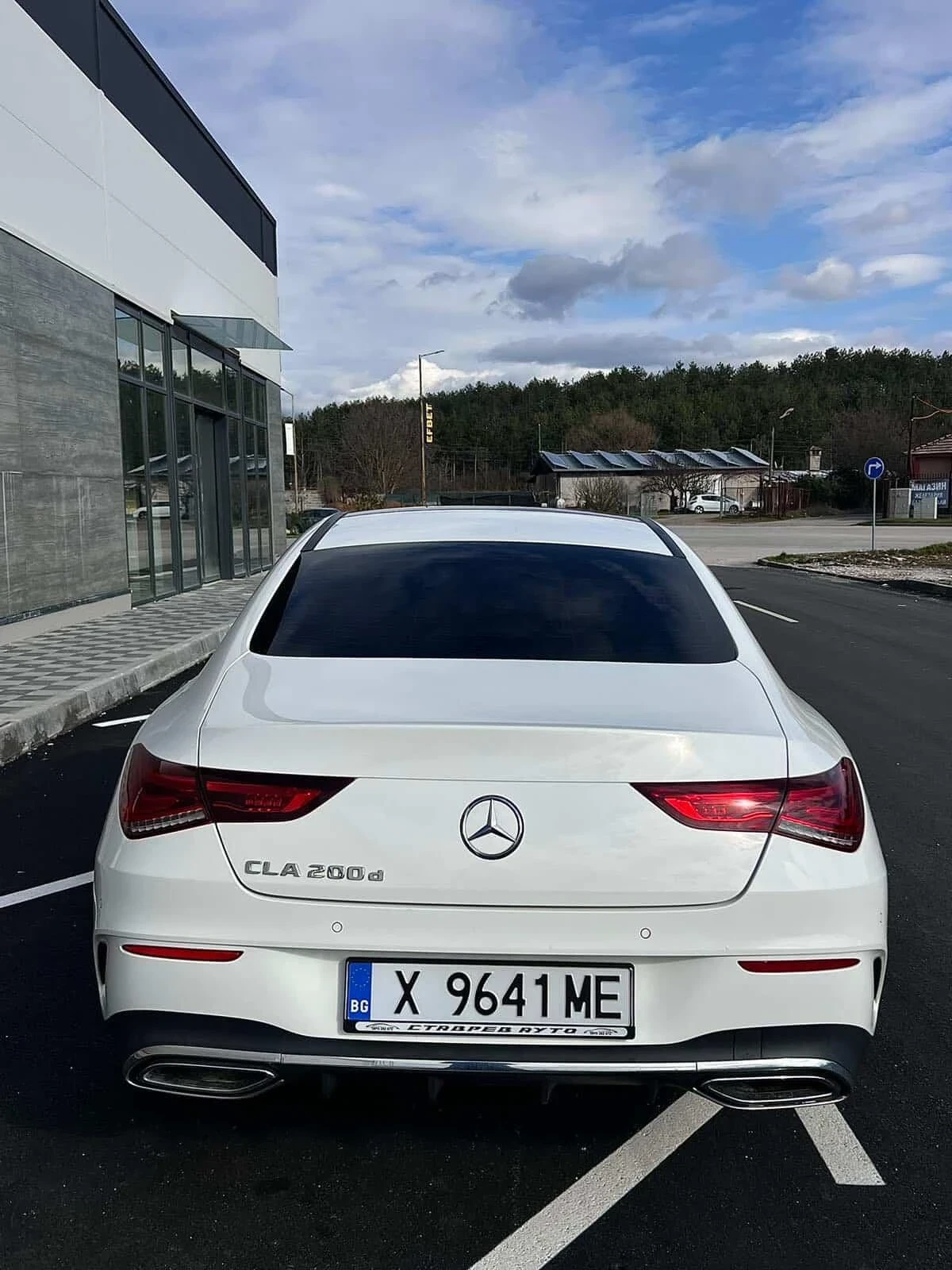 Mercedes-Benz CLA 200, снимка 3 - Автомобили и джипове - 53920040