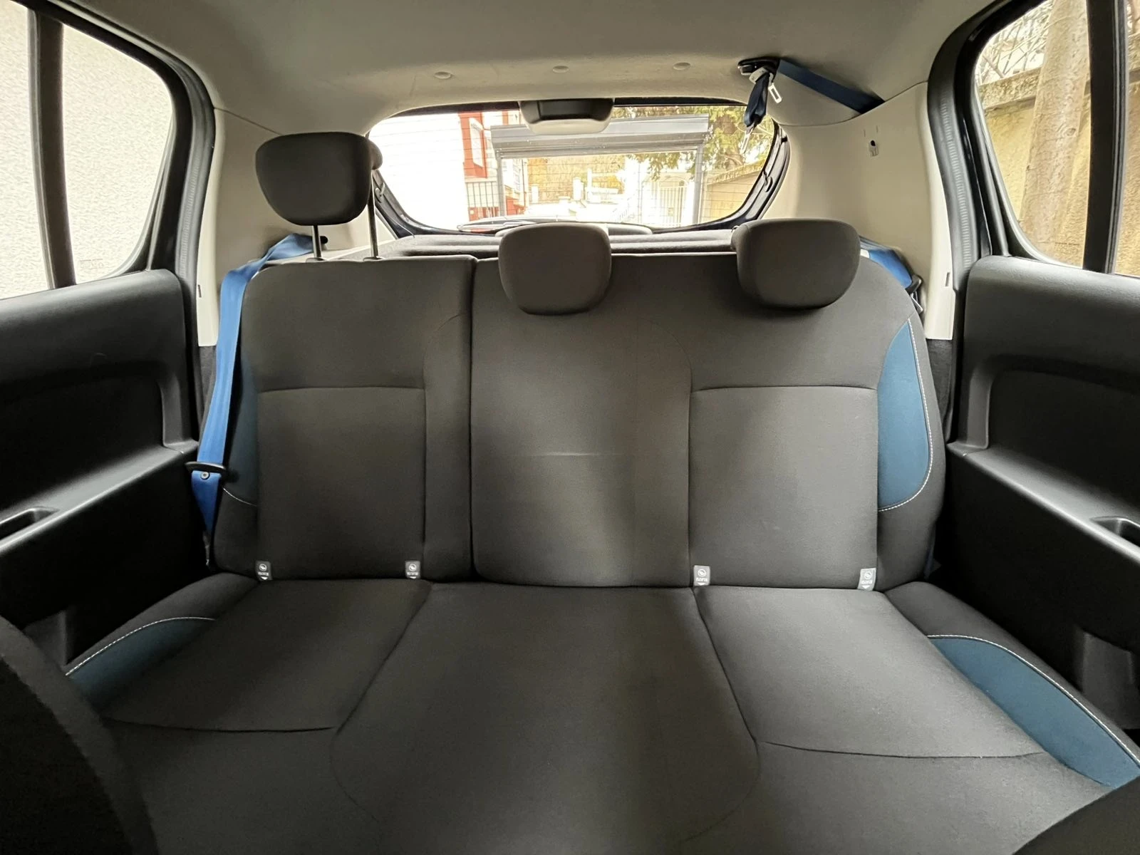 Dacia Sandero, снимка 8 - Автомобили и джипове - 53926231