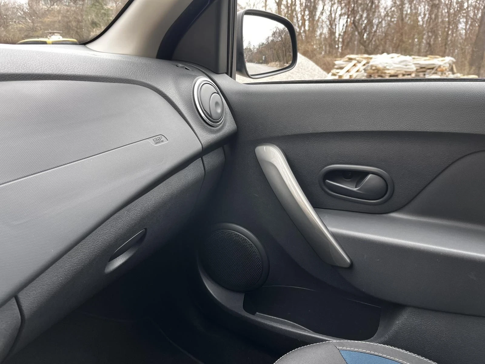 Dacia Sandero, снимка 10 - Автомобили и джипове - 53926231