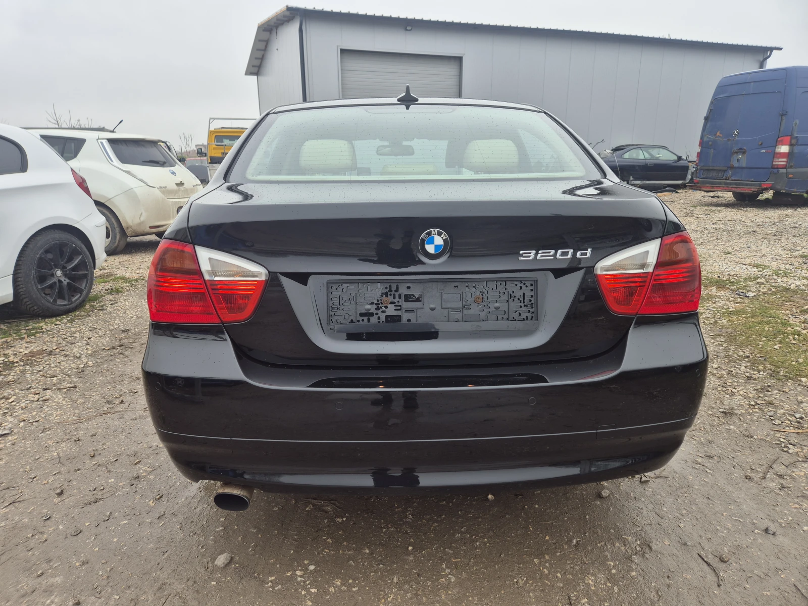 BMW 320, снимка 6 - Автомобили и джипове - 53935233