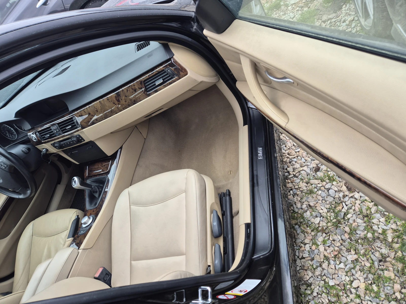 BMW 320, снимка 15 - Автомобили и джипове - 53935233