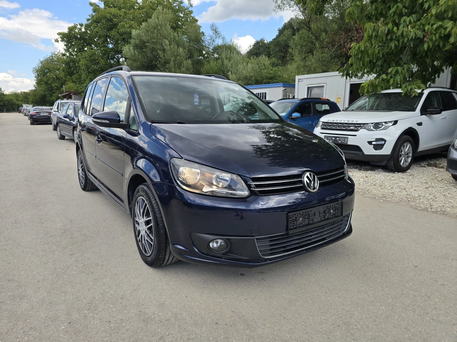 VW Touran 1.6TDI - 105к.с. - Автоматик, снимка 2 - Автомобили и джипове - 54126058