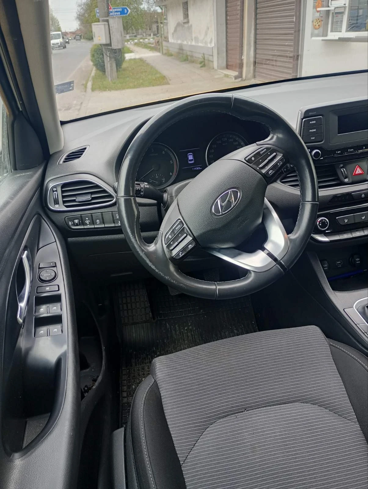 Hyundai I30 1600, снимка 9 - Автомобили и джипове - 54231241