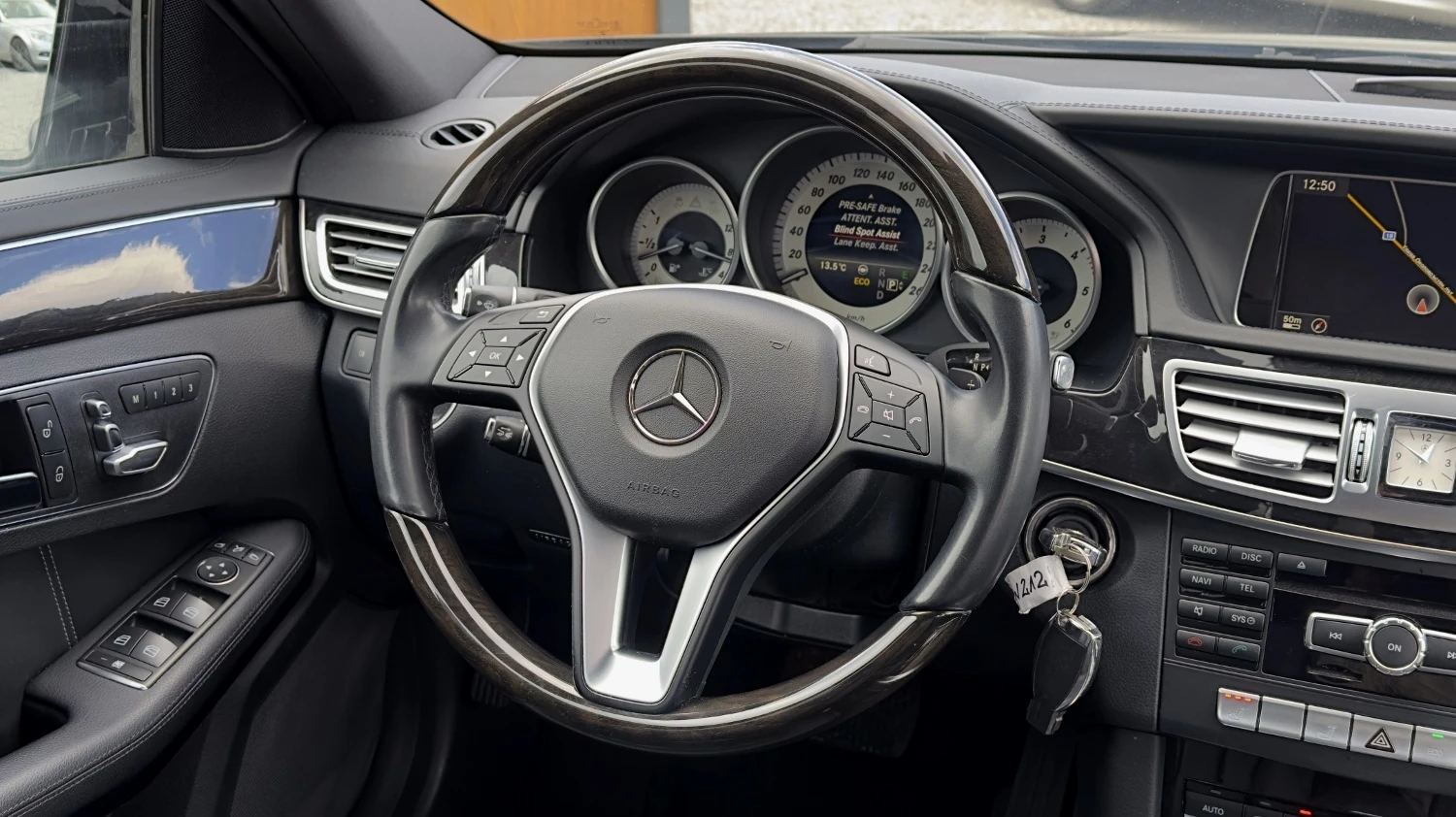 Mercedes-Benz E 250 CDi 4x4 PANORAMA DISTRONIC+ ПОДГРЕВ АСИСТЕНТИ, снимка 9 - Автомобили и джипове - 54412184