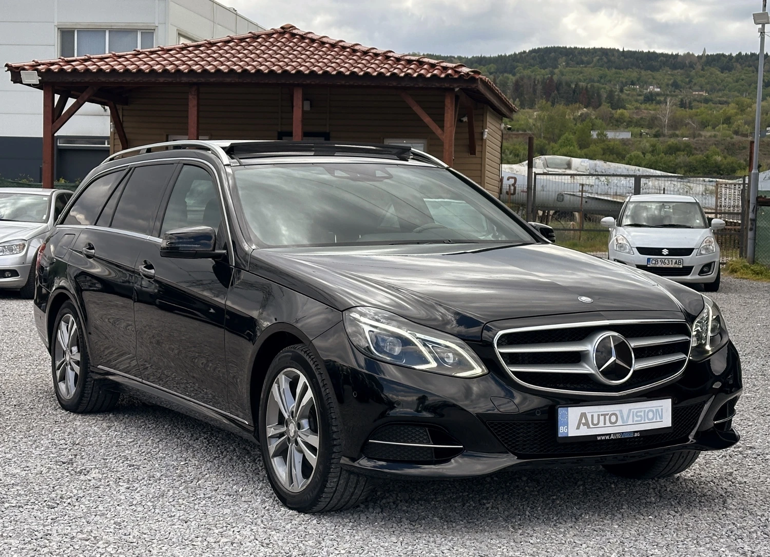 Mercedes-Benz E 250 CDi 4x4 PANORAMA DISTRONIC+ ПОДГРЕВ АСИСТЕНТИ, снимка 3 - Автомобили и джипове - 54412184