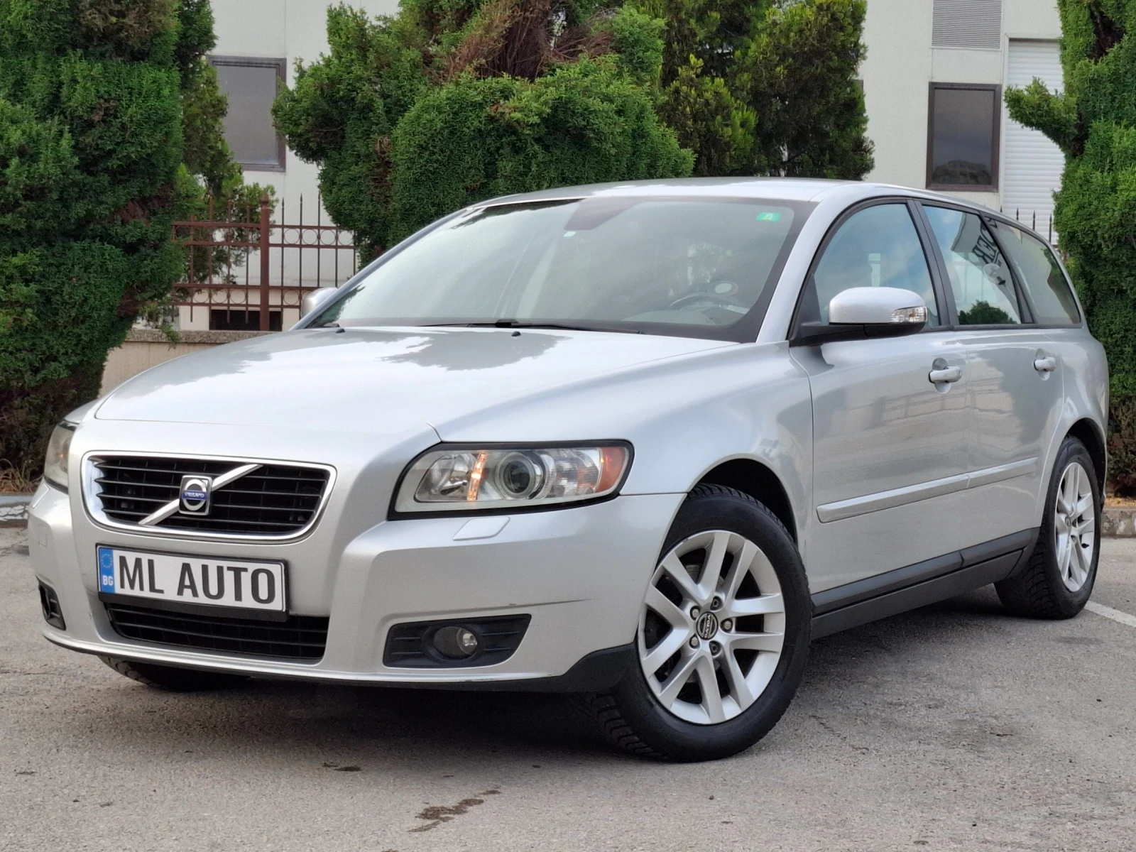 Volvo V50 1.8i 125hp * EURO 4 * КЛИМАТРОНИК * ЛИЗИНГ * 