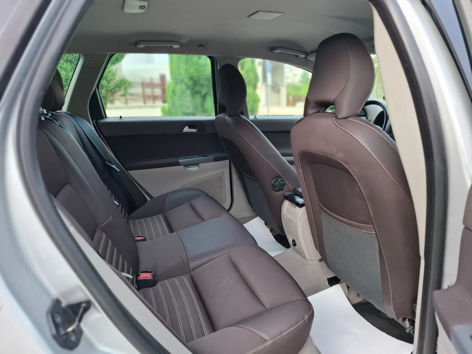 Volvo V50 1.8i 125hp * EURO 4 * КЛИМАТРОНИК * ЛИЗИНГ * , снимка 17 - Автомобили и джипове - 54459238