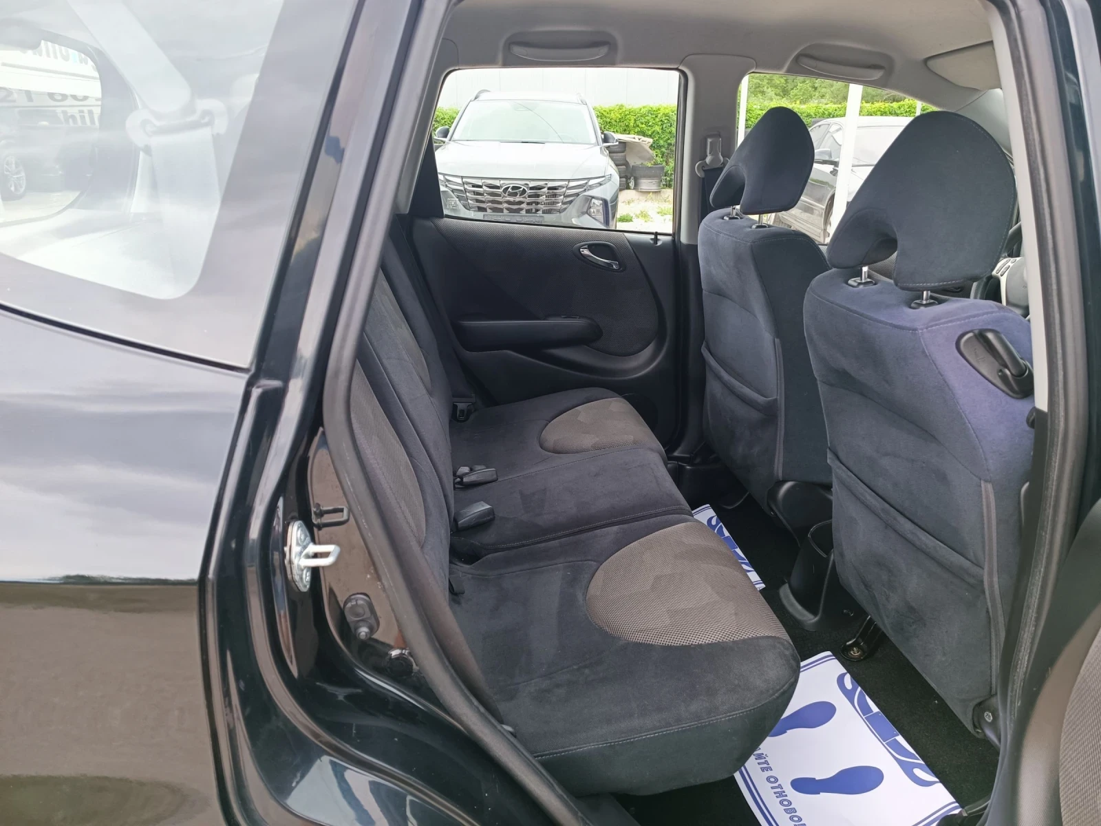 Honda Jazz 1.4i-84кс-ШВЕЙЦАРИЯ-АВТОМАТ-FACELIFT, снимка 12 - Автомобили и джипове - 54528727