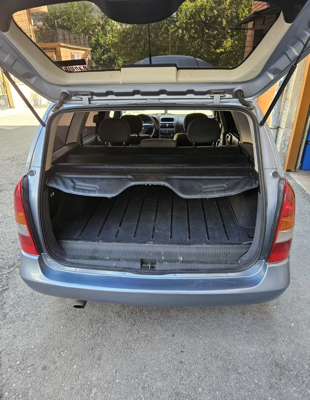 Opel Astra 1.6, снимка 8 - Автомобили и джипове - 54720697