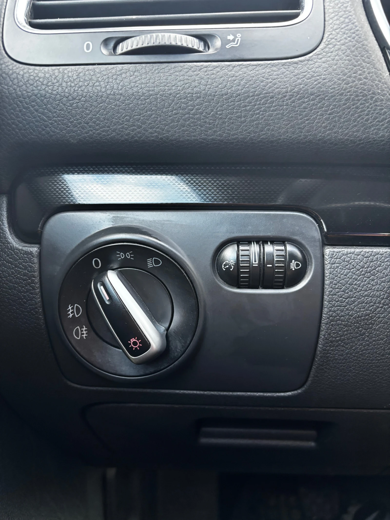 VW Golf, снимка 10 - Автомобили и джипове - 55100328