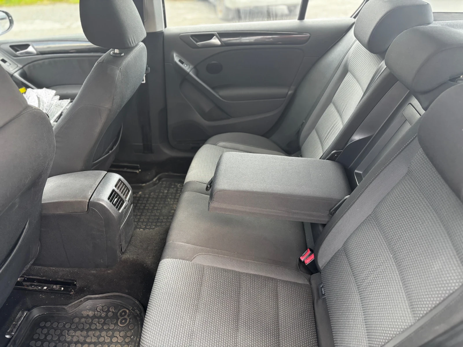VW Golf, снимка 16 - Автомобили и джипове - 55100328