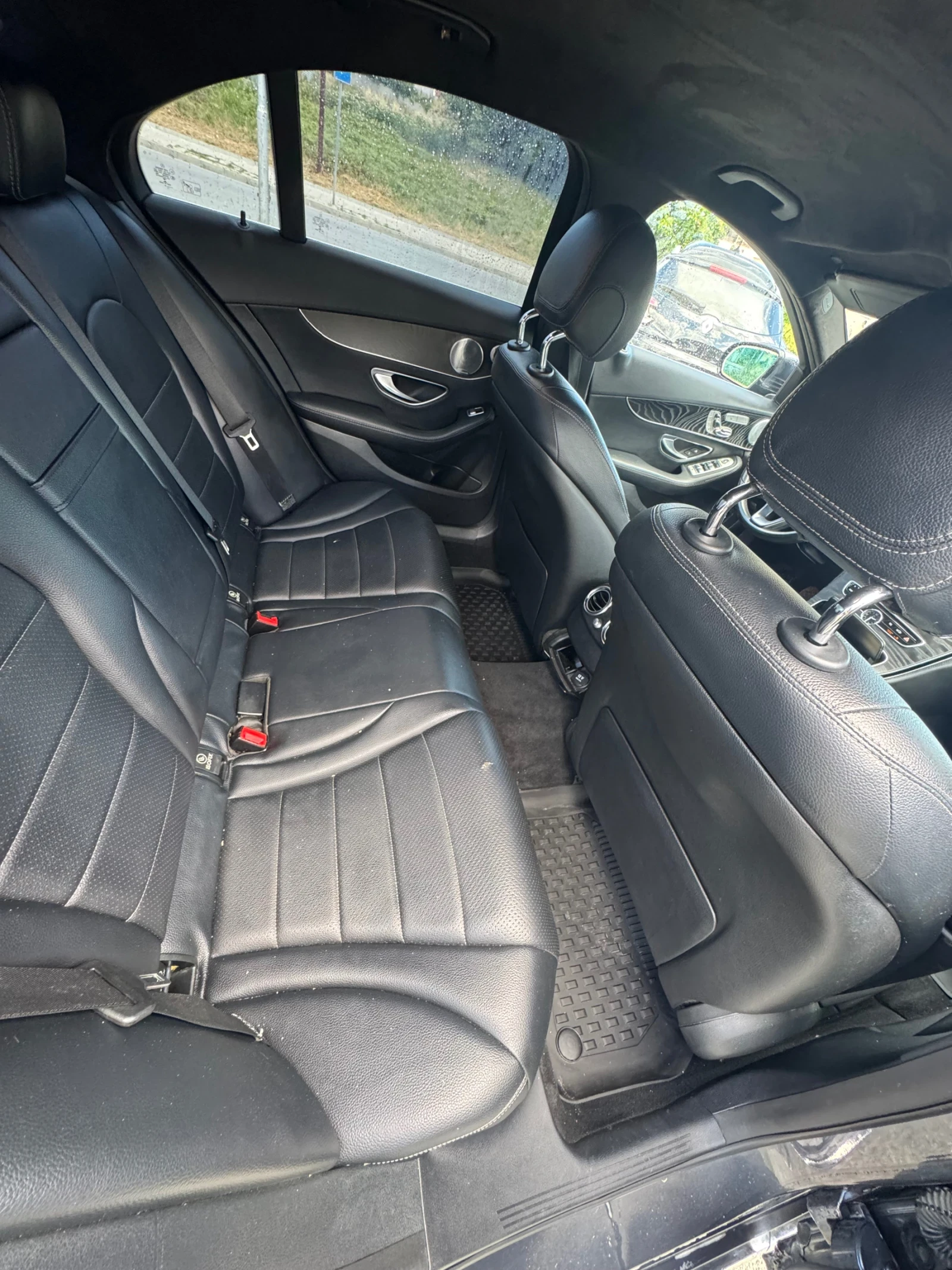Mercedes-Benz C 300, снимка 6 - Автомобили и джипове - 55154141