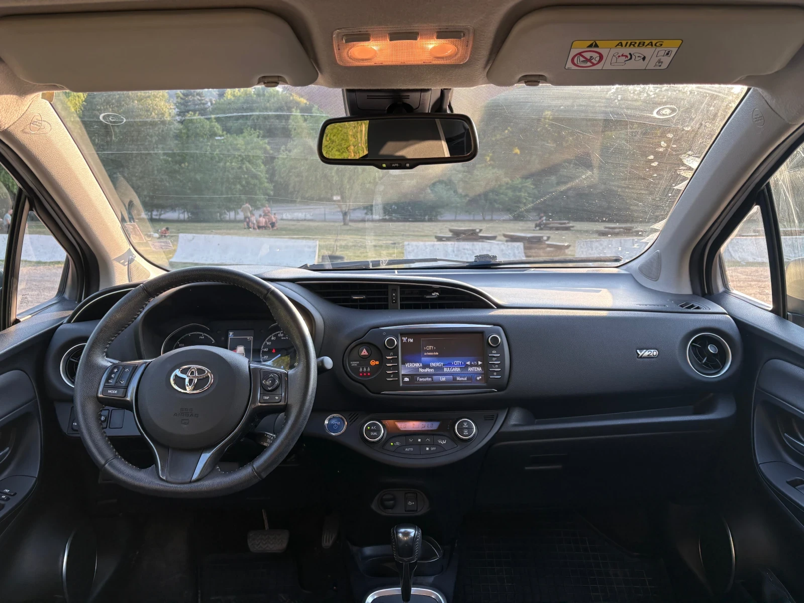Toyota Yaris, снимка 9 - Автомобили и джипове - 55564526