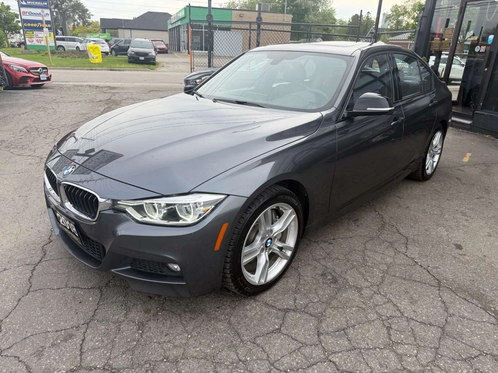 BMW 340 i xDrive* Lane Assist* Blind Spots* , снимка 3 - Автомобили и джипове - 56002934
