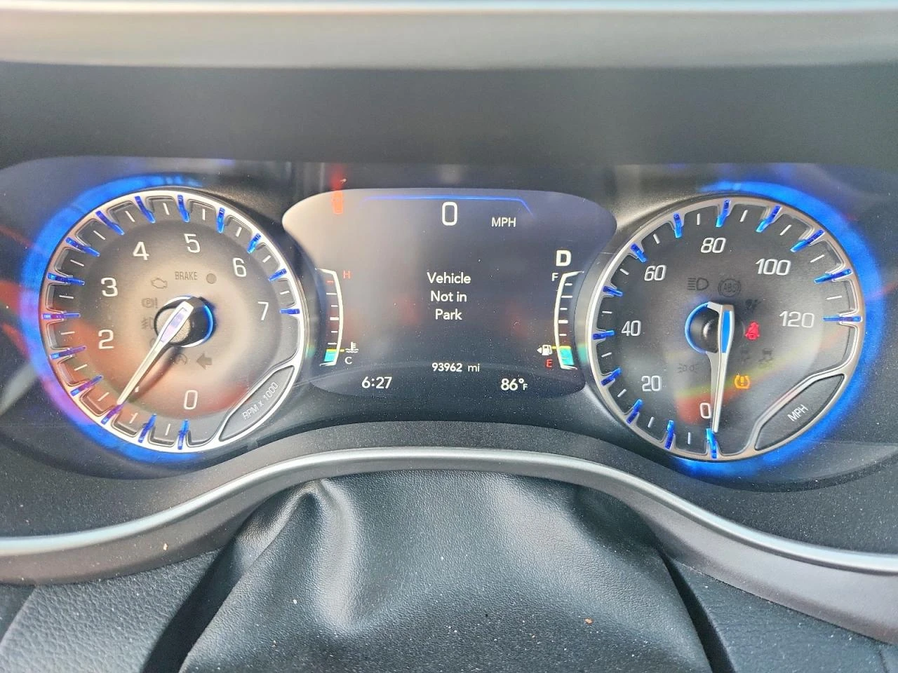 Chrysler Pacifica 3.6l Touring L, снимка 9 - Автомобили и джипове - 56075569
